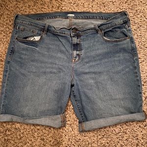 COPY - Old Navy Denim Medium Rinse Bermuda Shorts…